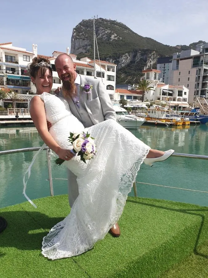 Jasmine Coral Jay Boutique Boatel Ocean Village Gibraltar 0*,